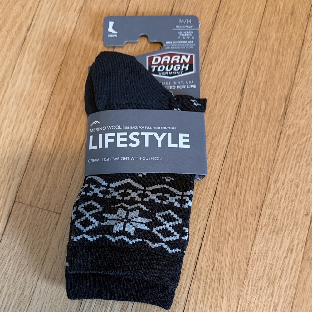 Women's Black Crew Socks